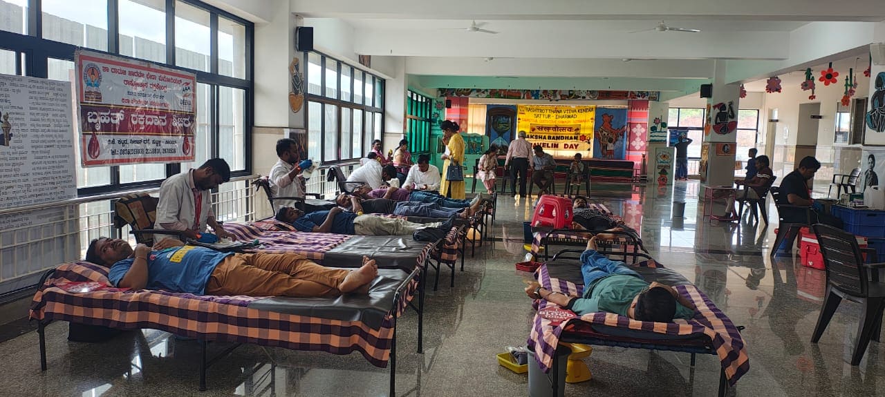 A blood donation camp in RVK - Sattur (12)