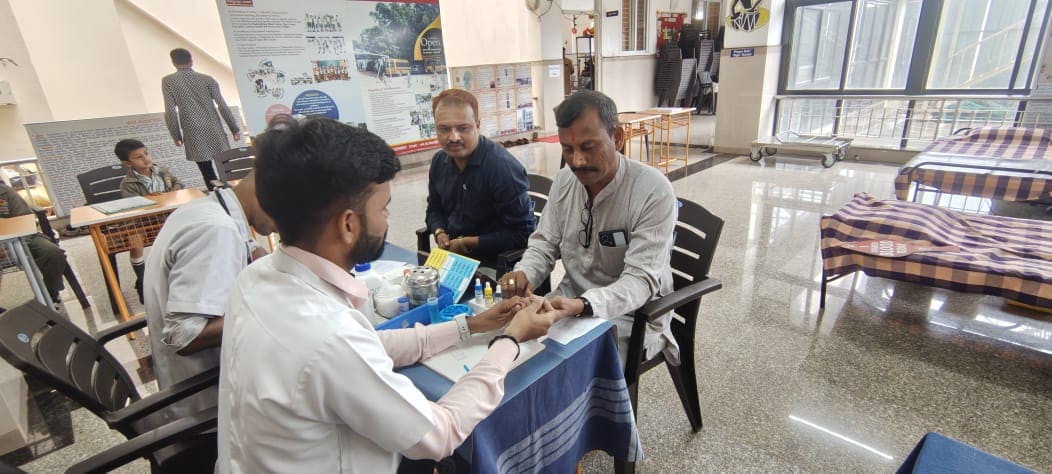 A blood donation camp in RVK - Sattur (22)