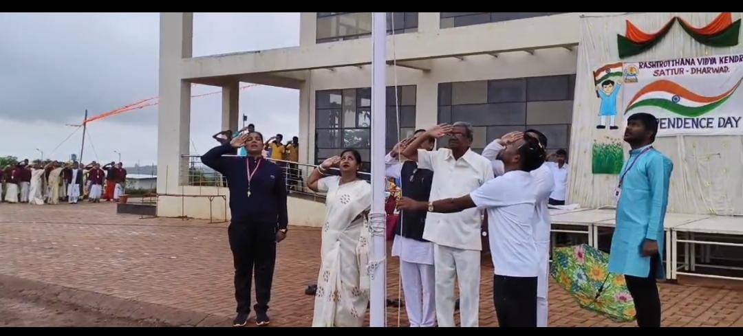 1965 War Veteran Graces 80th Independence Day Celebration at RVK - Sattur (3)